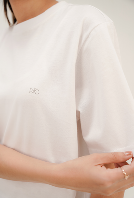 Women - Basic White T-Shirt