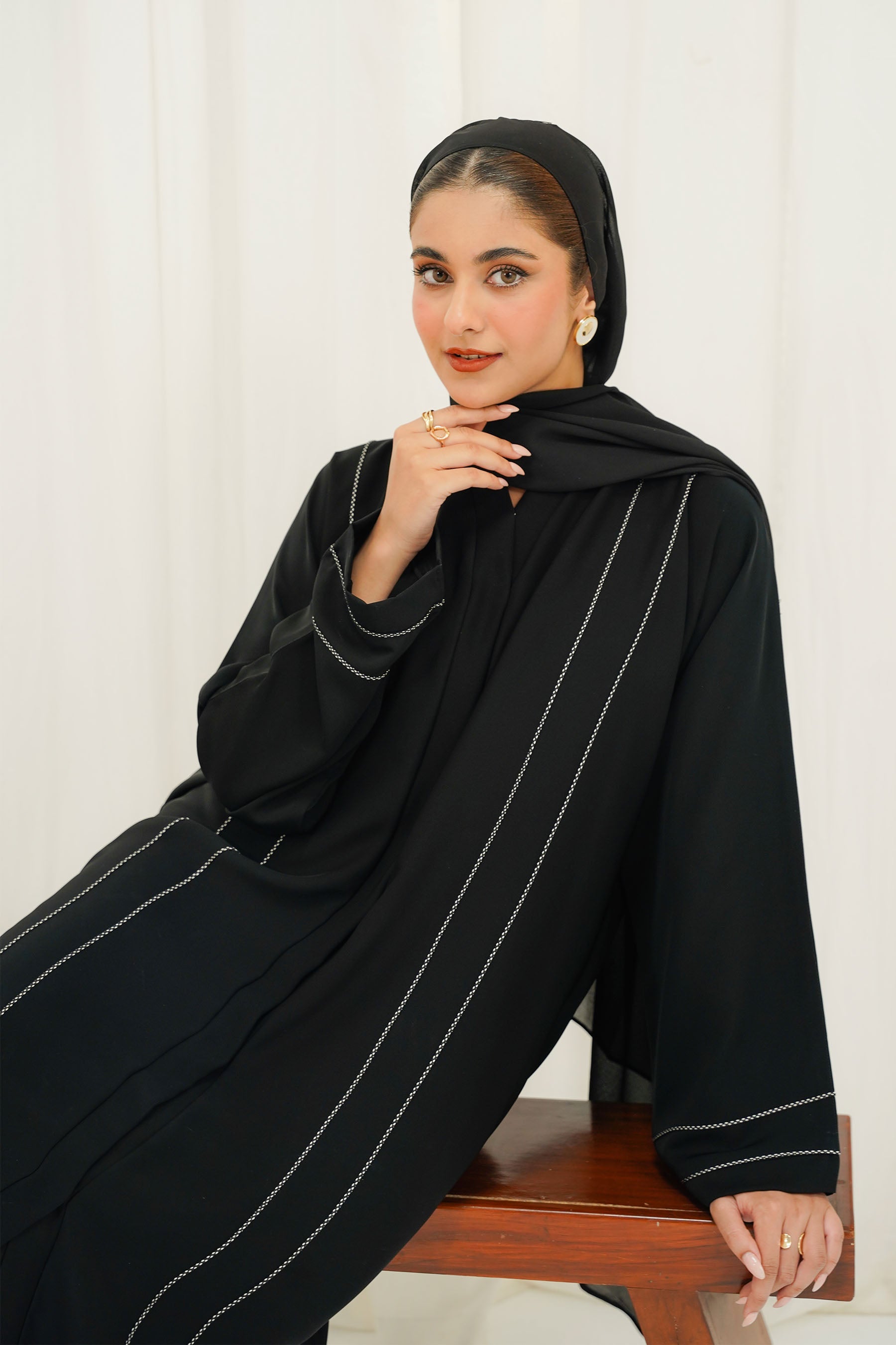 Aria Abaya | Buttoned Up
