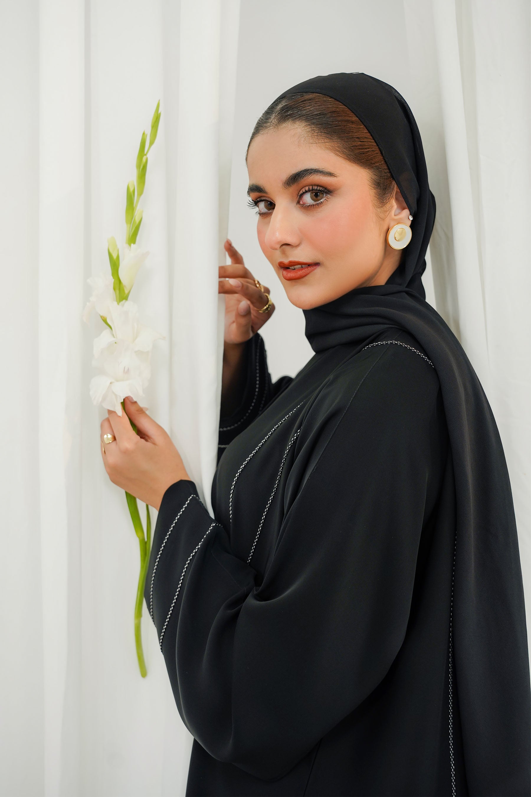 Aria Abaya | Buttoned Up