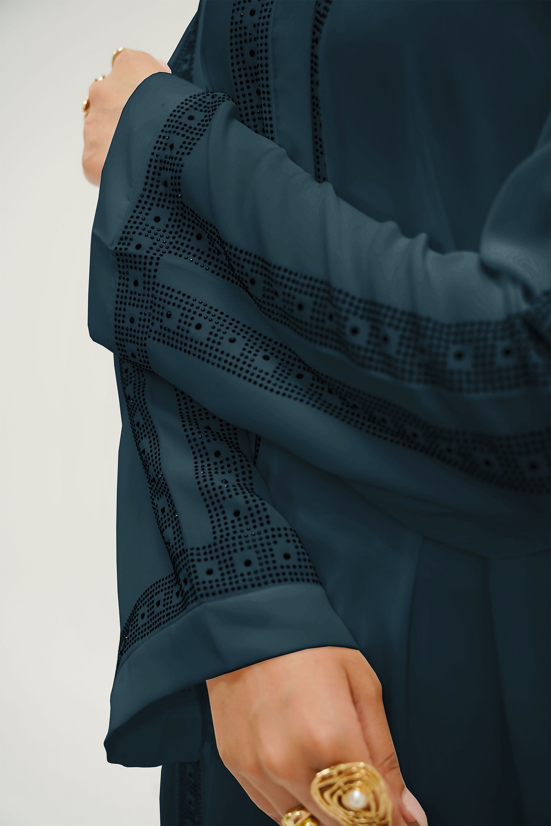 Fajr Abaya | Buttoned Up