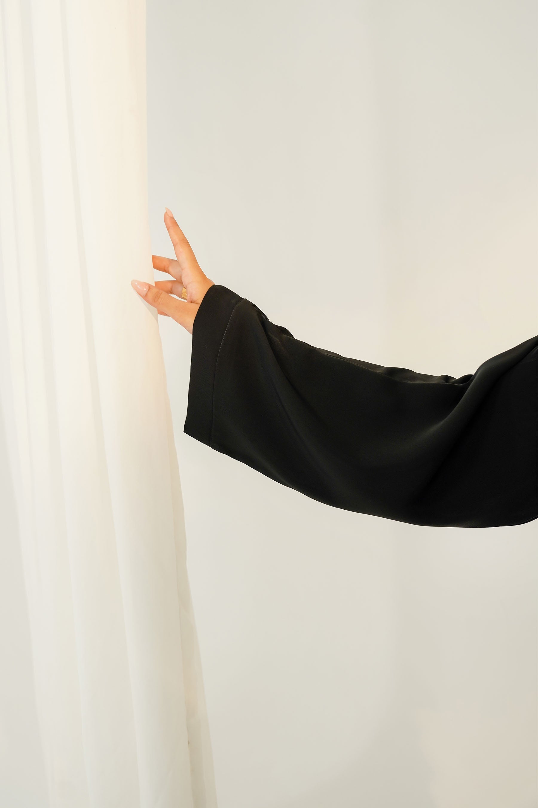 Bella Abaya Set | Buttoned Up