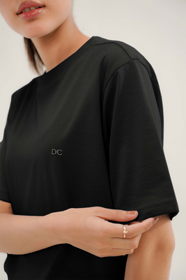 Women - Basic Black T-Shirt