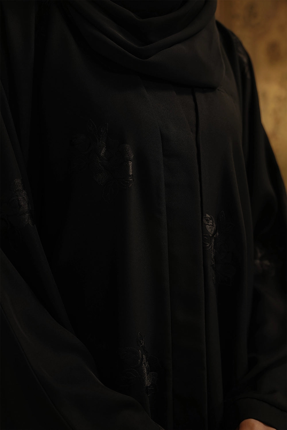 Basic Embroidered Abaya Set | Black