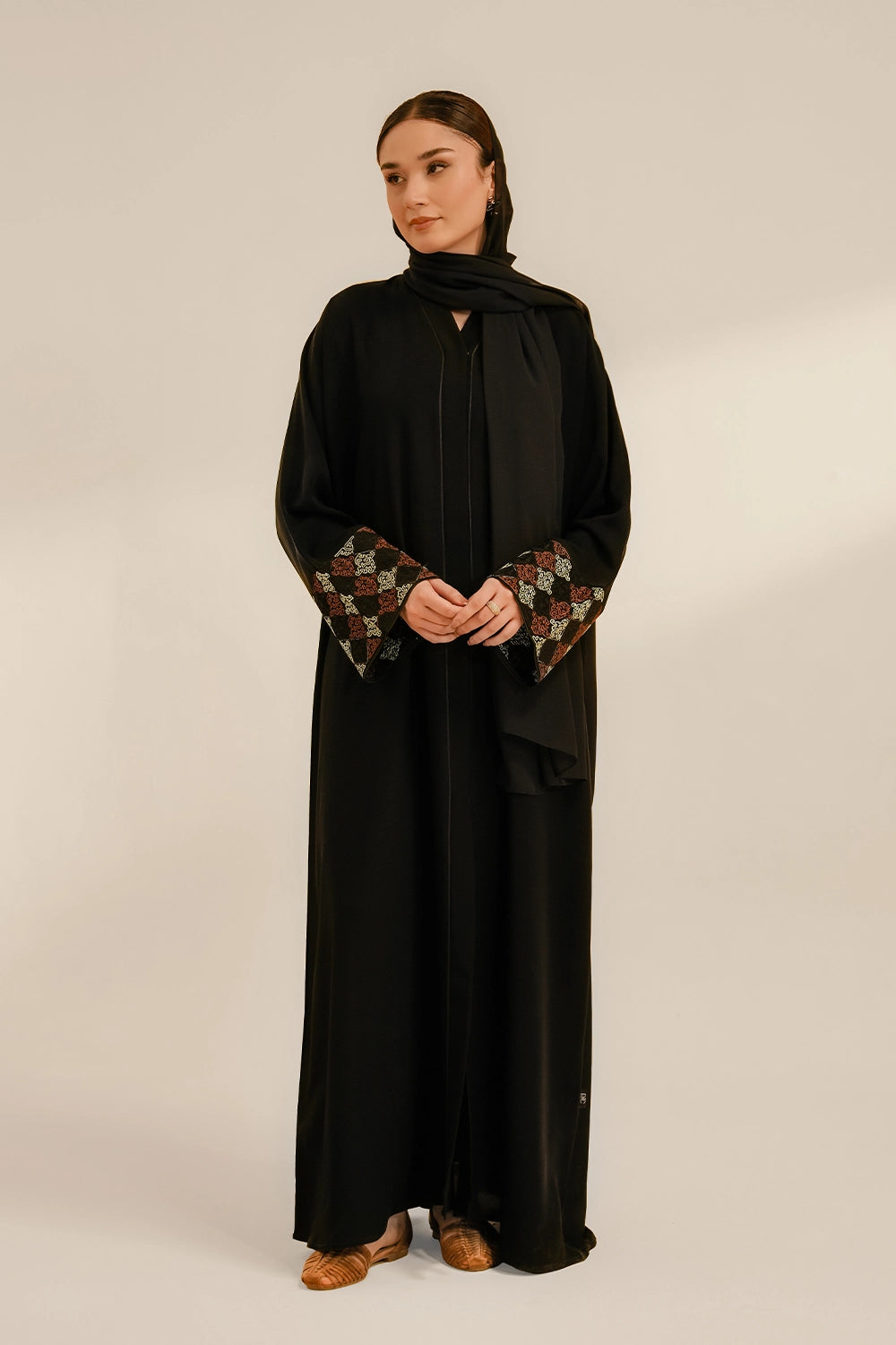 Cuff Embroidered Abaya Set | Black