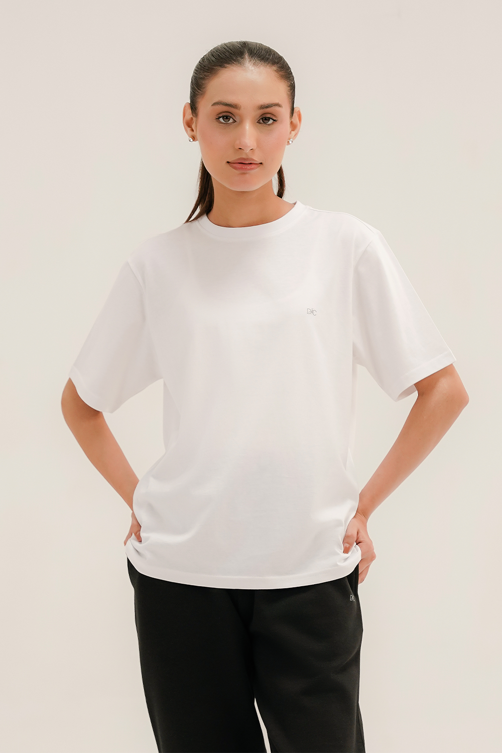 Women - Basic White T-Shirt