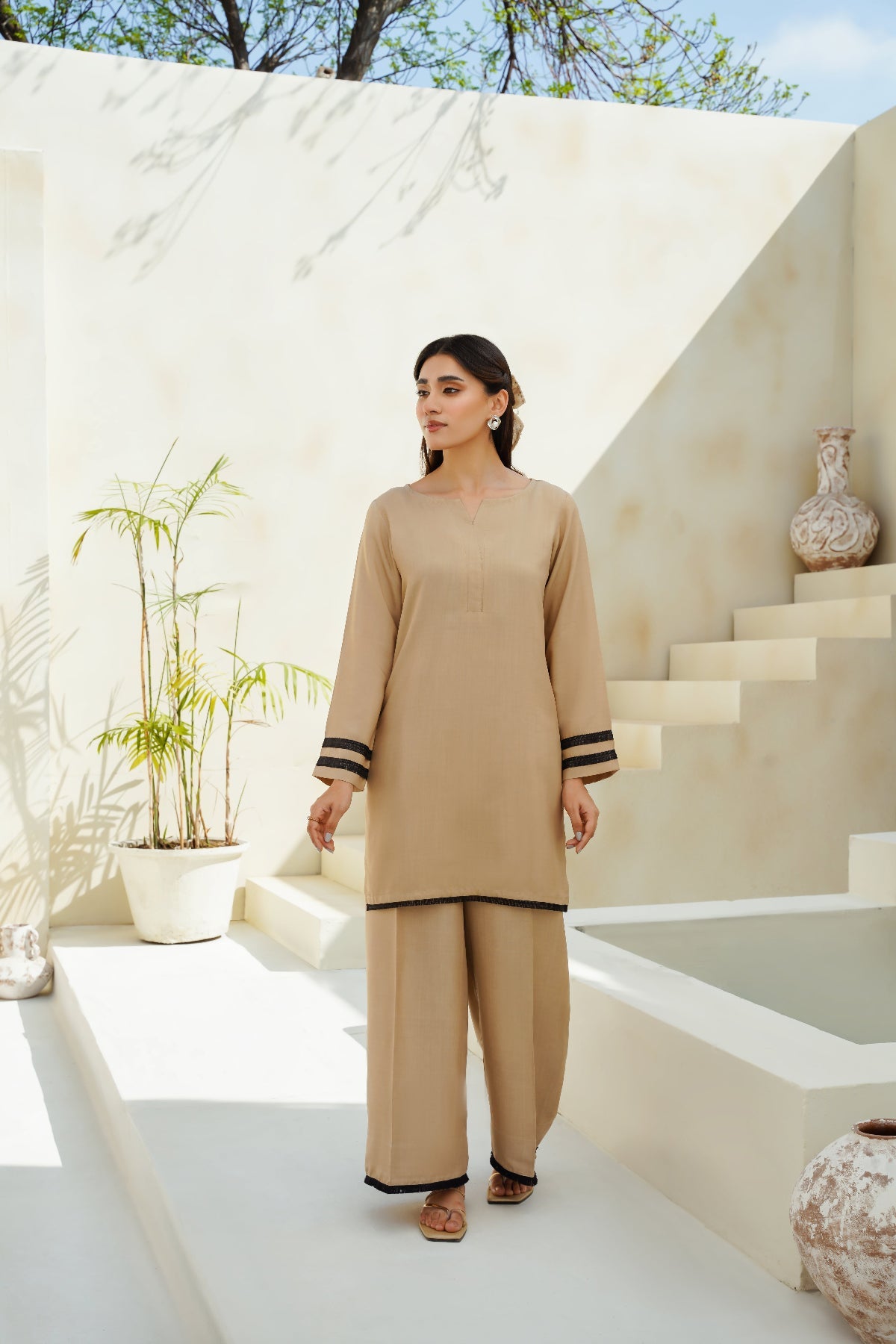 SOLIDS CO-ORD | SANDY BROWN