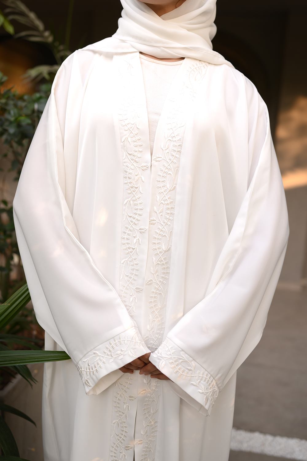 Embroidered Abaya Set | Off White