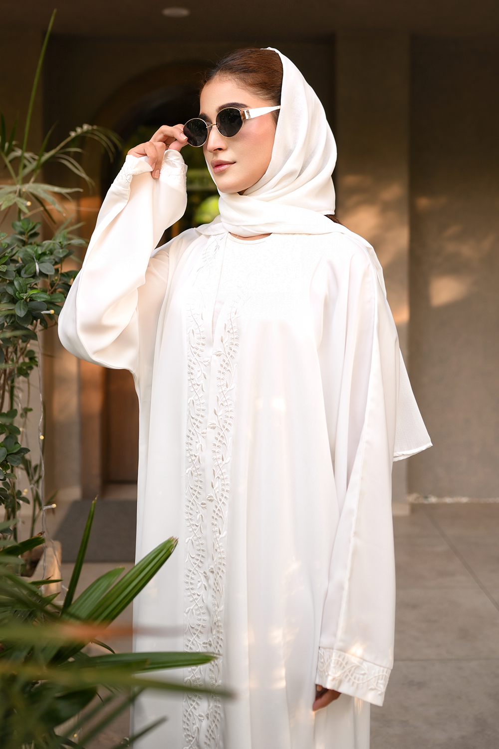 Embroidered Abaya Set | Off White