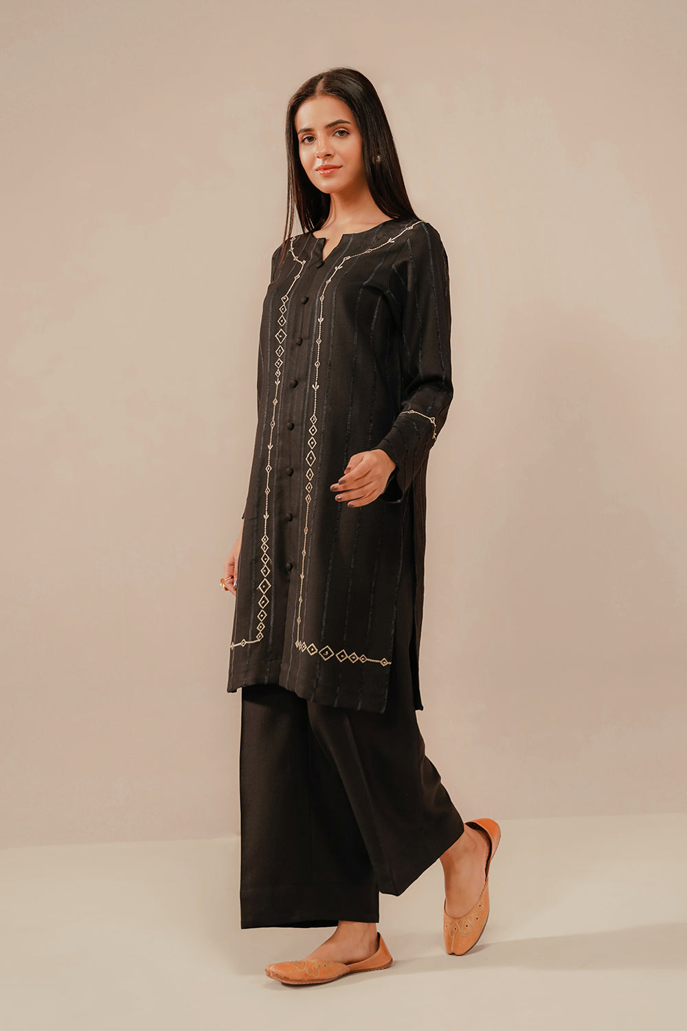 EMBROIDERED CO-ORD | MUSE BLACK