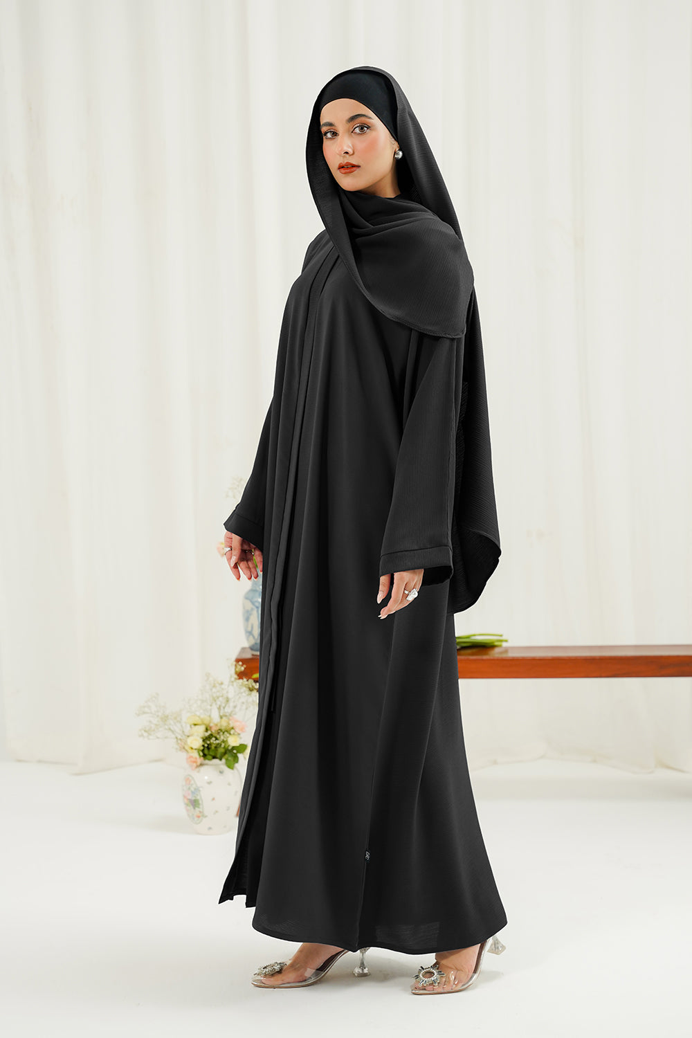 Misk Abaya | Buttoned Up