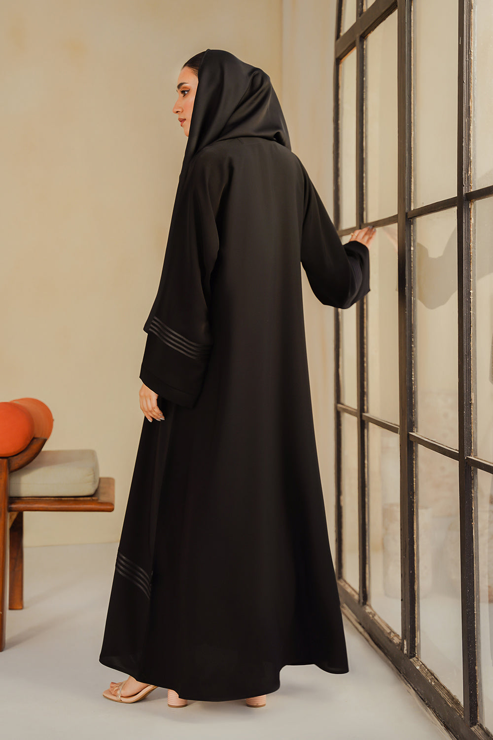 Ava Abaya | Buttoned Up