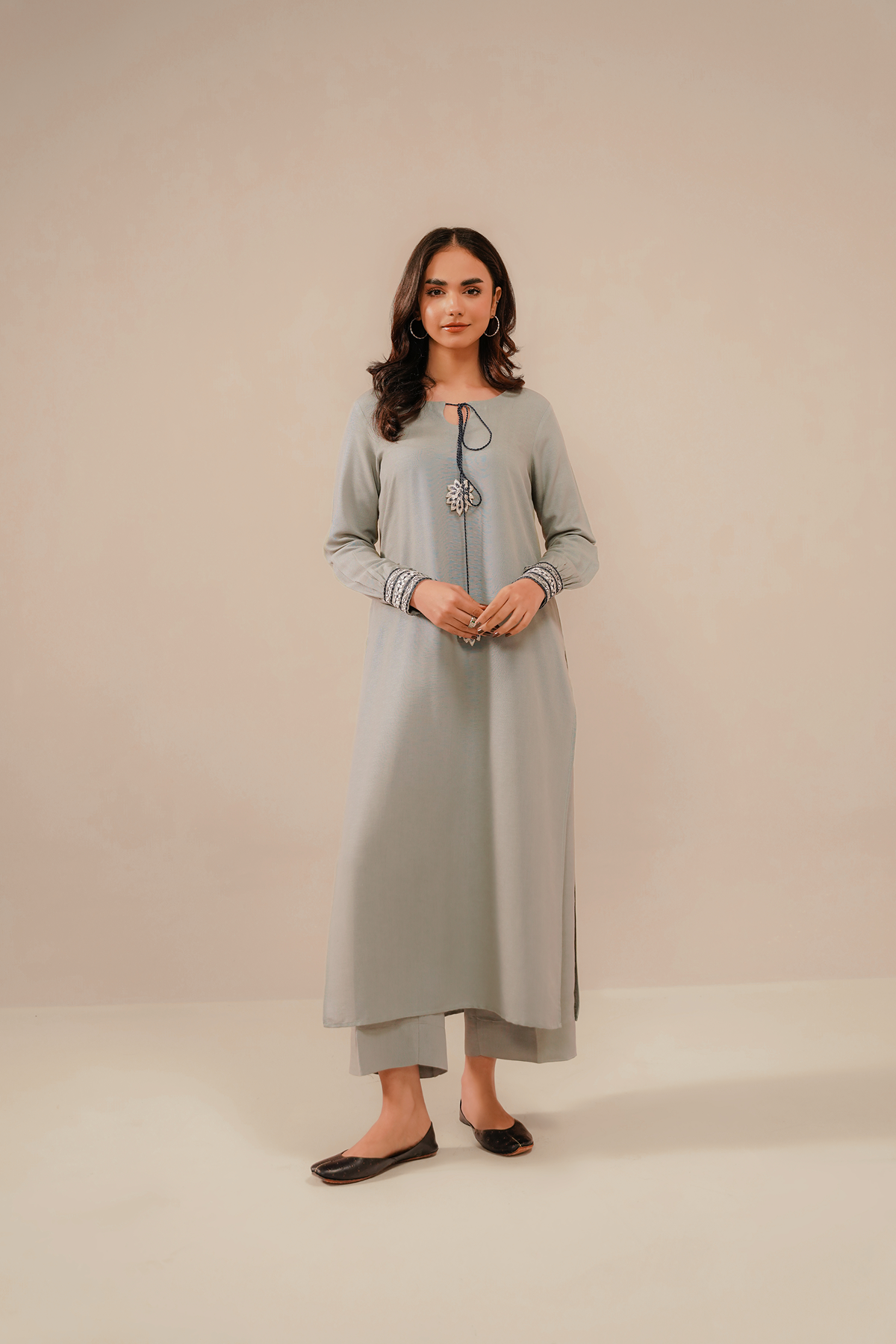 EMBROIDERED CO-ORD | SILVER HAZE